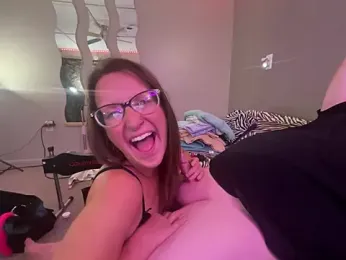1Lustfully_yours — Stripchat stream photo (Aug 2026)