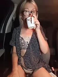 Timide_girl17 — Stripchat stream photo (Aug 2026)