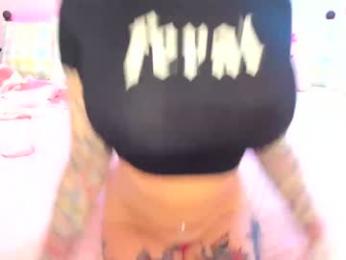 koramarina — 在 chaturbate 直播的网络摄像头模特