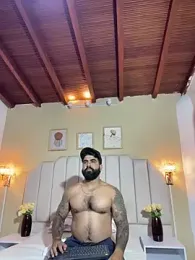 Lyon_vach — 在 stripchat 直播的网络摄像头模特