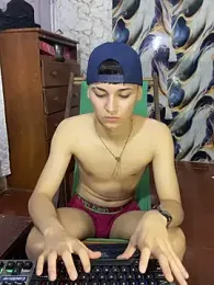 Artursmith — Stripchat stream photo (Apr 2026)