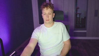 maxboner94 — Cam4 stream photo (Apr 2026)