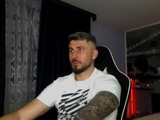 Andy Nice — 在 flirt4free 直播的网络摄像头模特