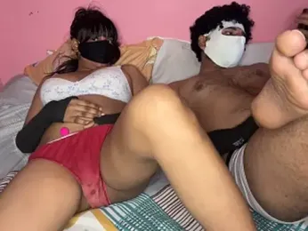 Zoyarathore_ — 在 stripchat 直播的网络摄像头模特