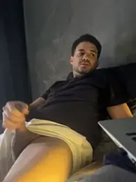 McLovin-10 — Stripchat stream photo (Sep 2026)