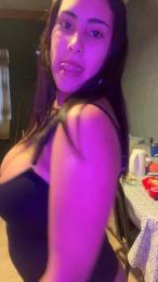 Reyna444 — Cam4 stream photo (May 2026)