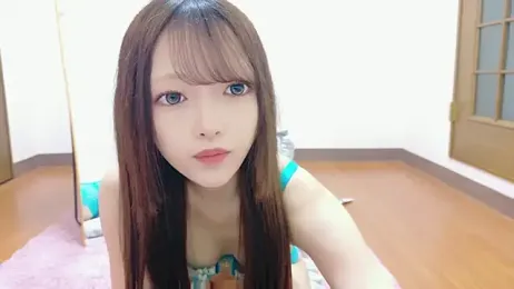 Miru-ch — 在 stripchat 直播的网络摄像头模特