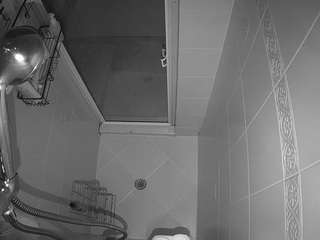 voyeurcam-baileybase-shower — camsoda