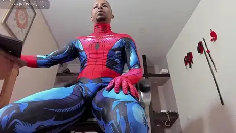 AlejoKhalifa_ — Stripchat stream photo (Sep 2026)