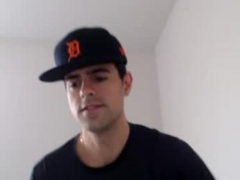 michmark23 — 在 chaturbate 直播的网络摄像头模特