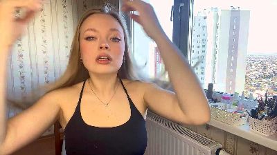 ArdeliaYa — Cam4 stream photo (Apr 2026)