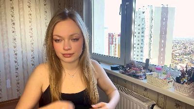 ArdeliaYa — Cam4 stream photo (Apr 2026)