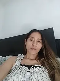 isaa- — Stripchat stream photo (Sep 2026)
