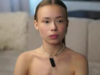 sammymally — 在 chaturbate 直播的网络摄像头模特