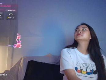 RozyElle — Bongacams stream photo (Aug 2026)