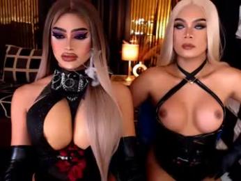 athisamoore — 在 chaturbate 直播的网络摄像头模特