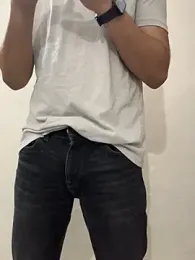 Ankur_straight — 在 stripchat 直播的网络摄像头模特