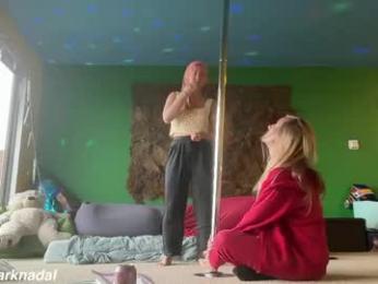 tapmars — 在 chaturbate 直播的网络摄像头模特