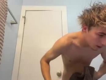 bradyglenxo — 在 chaturbate 直播的网络摄像头模特