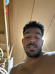 Christinemora — 在 stripchat 直播的网络摄像头模特