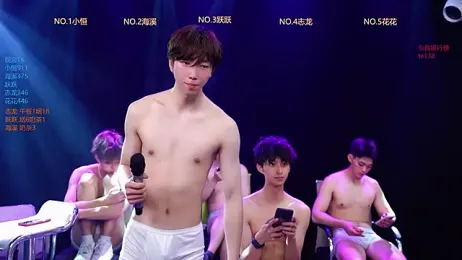 Gay-NextDoor — 在 stripchat 直播的网络摄像头模特