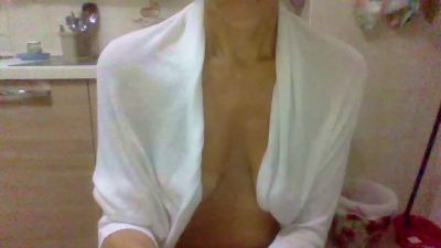 kelly114 — 在 cam4 直播的网络摄像头模特