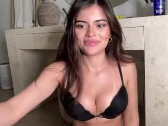 poutyselena — 在 chaturbate 直播的网络摄像头模特