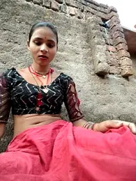 R_Roshni — 在 stripchat 直播的网络摄像头模特