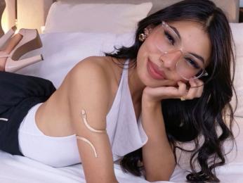 MayaRouge — 在 livejasmin 直播的网络摄像头模特