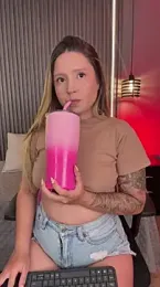 MiaPetit_ — Stripchat stream photo (Feb 2026)