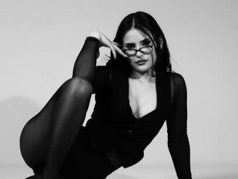 JadeAgliyah — 在 livejasmin 直播的网络摄像头模特