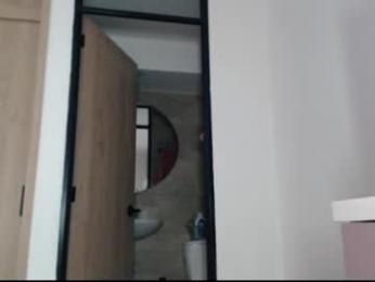 michell_bunny13 — Chaturbate stream photo (May 2026)