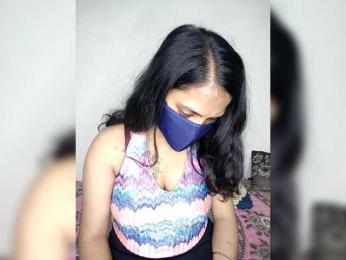 TastyMini — 在 bongacams 直播的网络摄像头模特