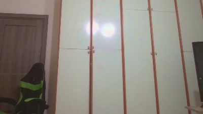 tonnytonny1 — 在 cam4 直播的网络摄像头模特