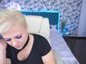 CrystalVibe — Bongacams stream photo (May 2026)