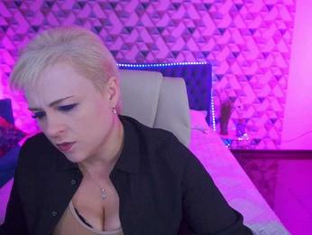 CrystalVibe — Bongacams stream photo (May 2026)