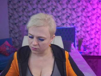 CrystalVibe — Bongacams stream photo (May 2026)