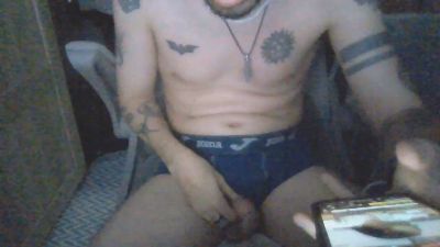 Alexmorenojedi — 在 cam4 直播的网络摄像头模特