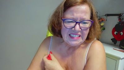 adele69sexy — 在 cam4 直播的网络摄像头模特