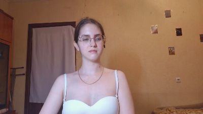 RoxanaKneisler — cam4