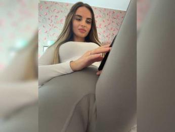 _Lally_ — 在 bongacams 直播的网络摄像头模特