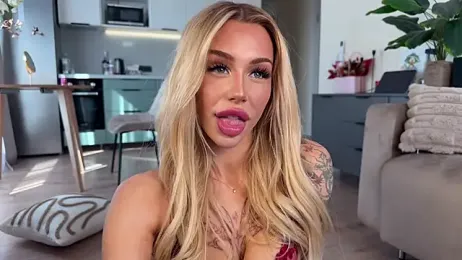 creambaby1 — 在 stripchat 直播的网络摄像头模特