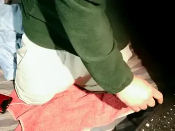 100Tauros — 在 stripchat 直播的网络摄像头模特