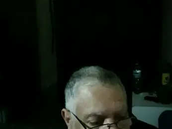 100Tauros — Stripchat stream photo (Mar 2026)