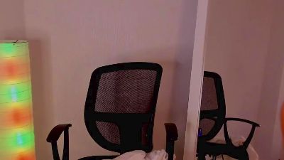 AppleLemi — 在 cam4 直播的网络摄像头模特