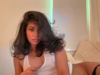 mriea_ — Chaturbate stream photo (Apr 2026)
