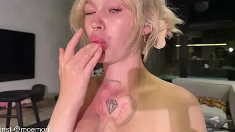 Golden_Aline — 在 stripchat 直播的网络摄像头模特