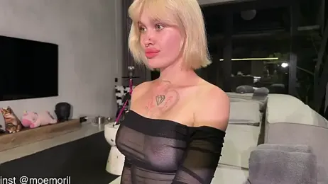 Golden_Aline — 在 stripchat 直播的网络摄像头模特