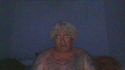 jairo2218 — 在 cam4 直播的网络摄像头模特