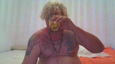 jairo2218 — 在 cam4 直播的网络摄像头模特